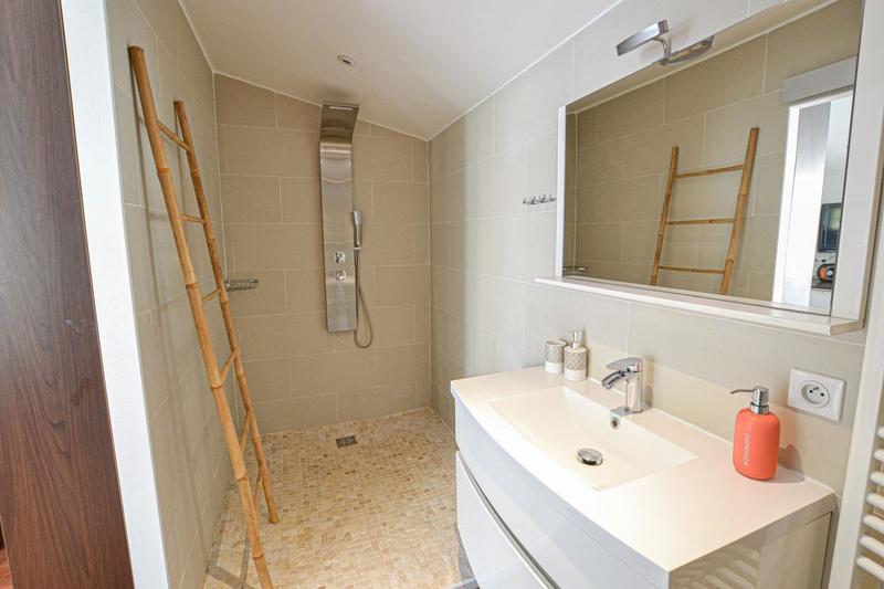 Villa - 207 m² - 5 pièces