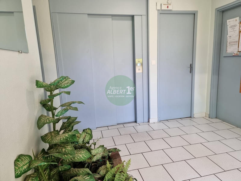 Appartement - 104 m² - 4 pièces