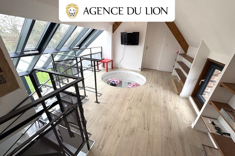 Maison - 201 m² - 9 pièces