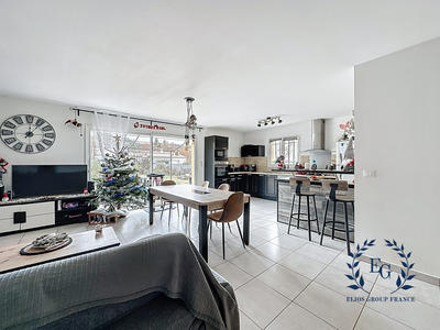 Maison - 105 m² - 4 pièces