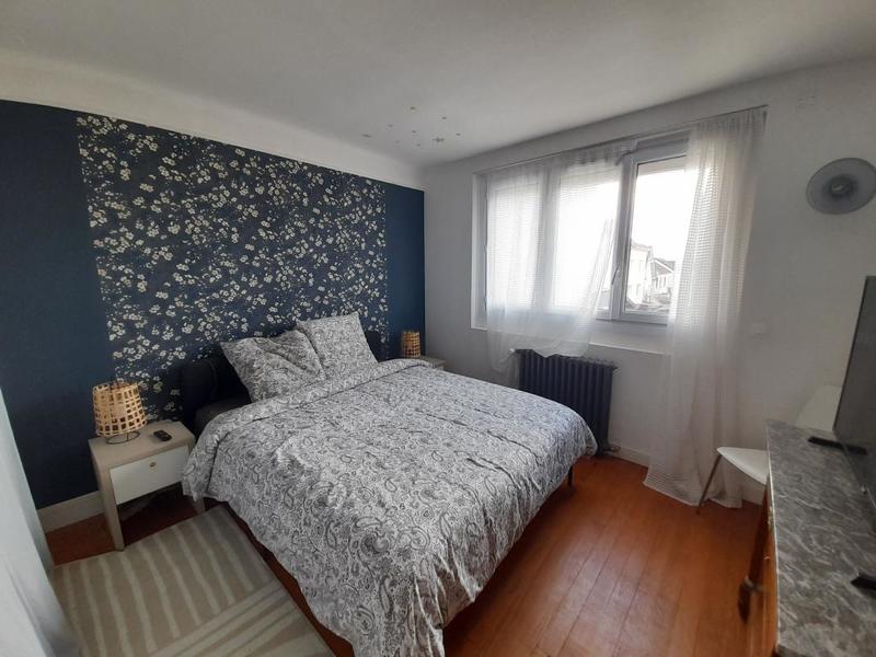 Maison - 166 m² - 8 pièces