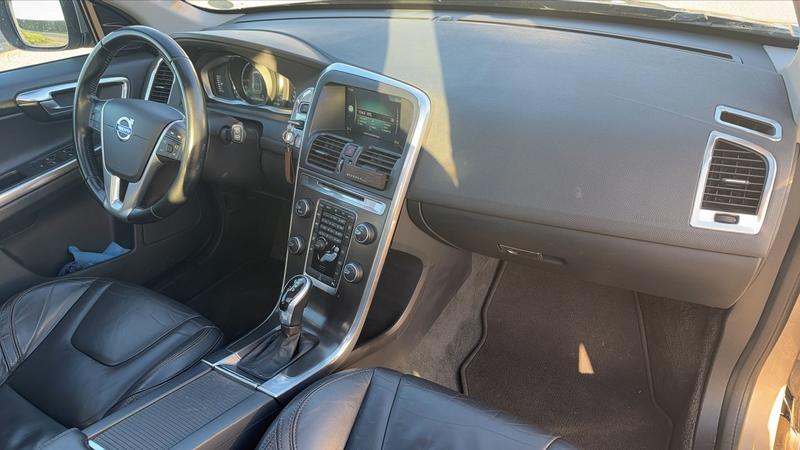 Volvo Xc60 2.0 D4 181 Bva6 Summum