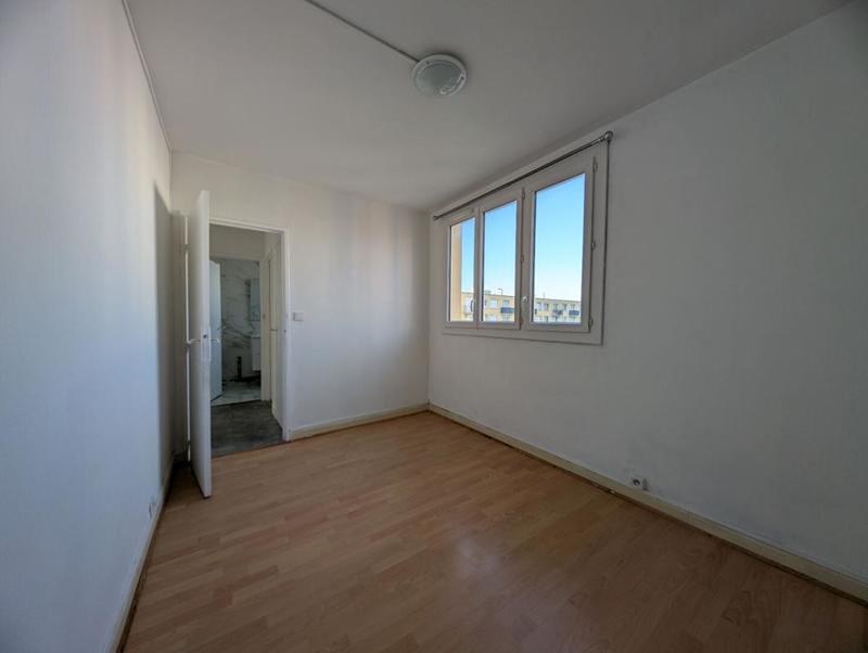 Appartement - 85 m² - 5 pièces