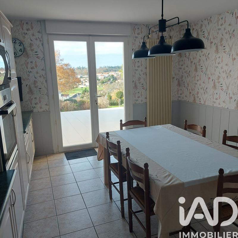 Maison - 131 m² - 8 pièces