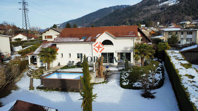 Maison - 164 m² - 5 pièces