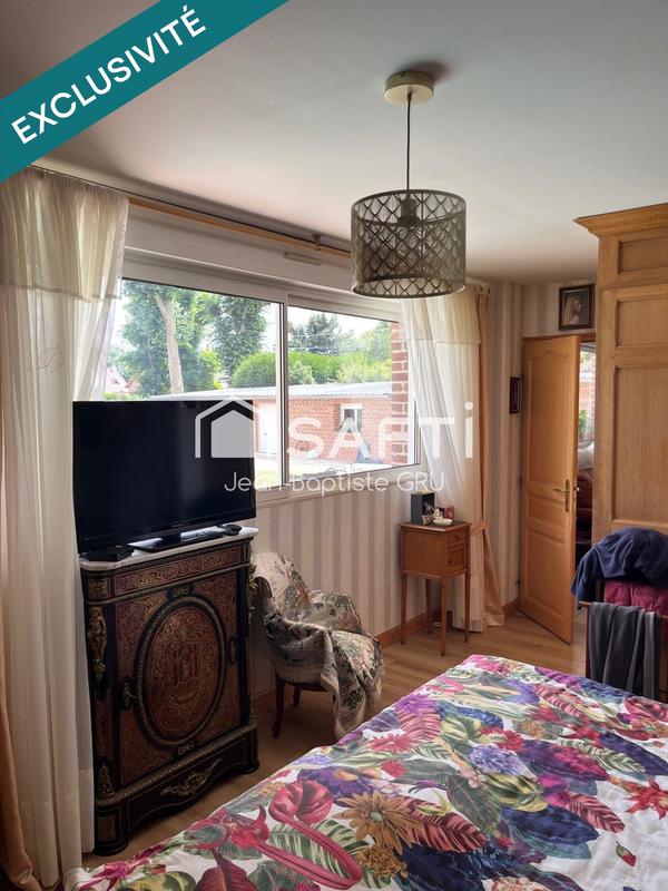 Maison - 201 m² - 9 pièces