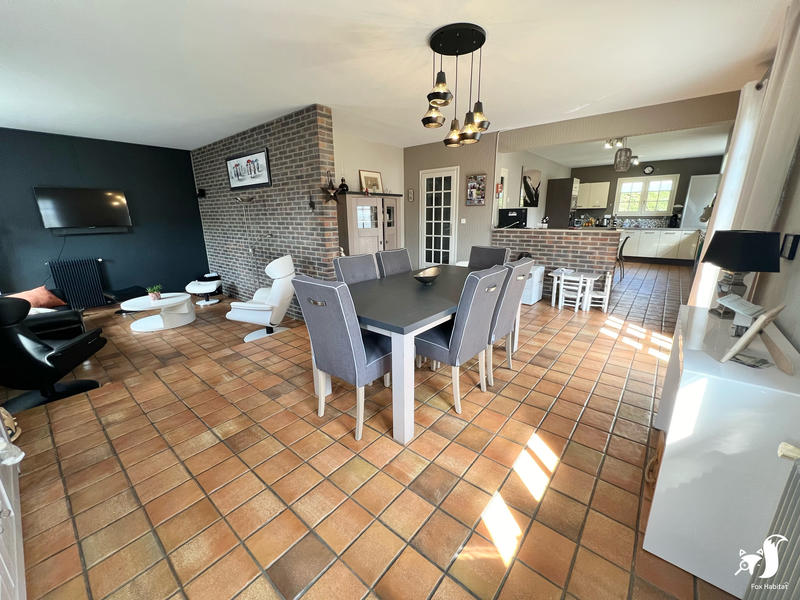 Maison - 140 m² - 9 pièces