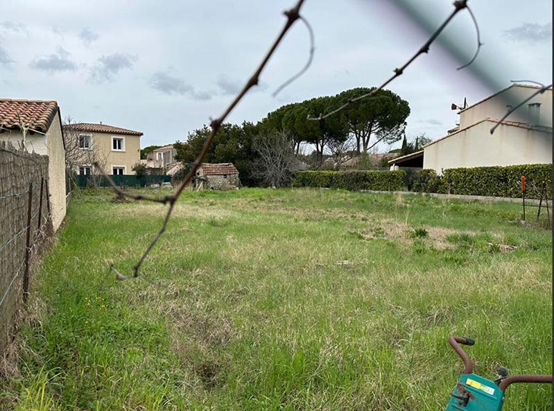 Terrain constructible - 327 m²