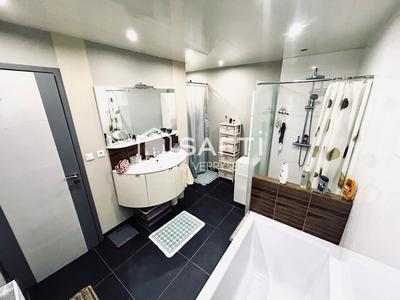 Maison - 157 m² - 7 pièces