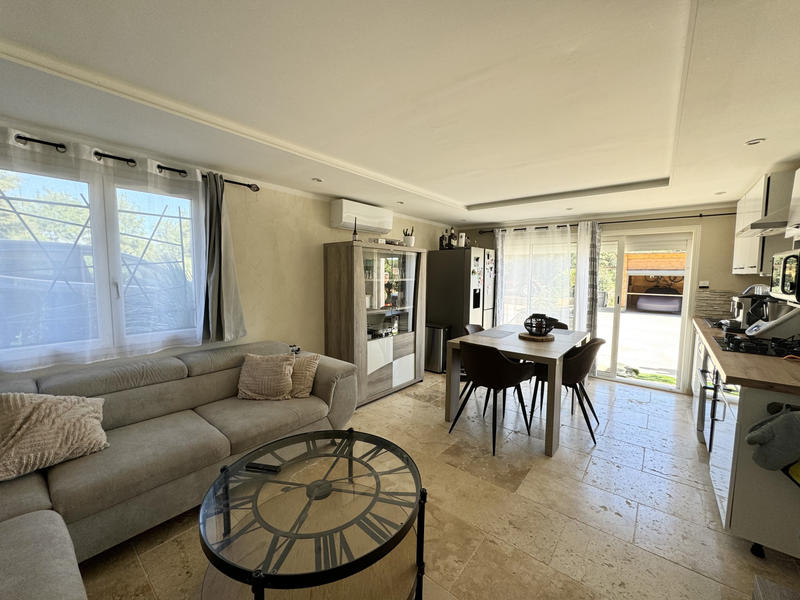 Villa - 270 m² - 10 pièces