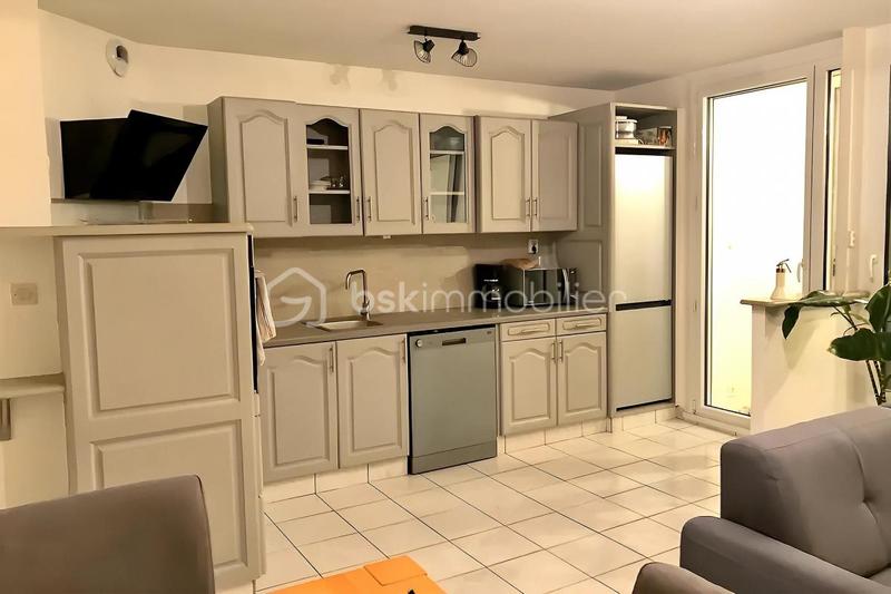 Appartement - 77 m² - 4 pièces