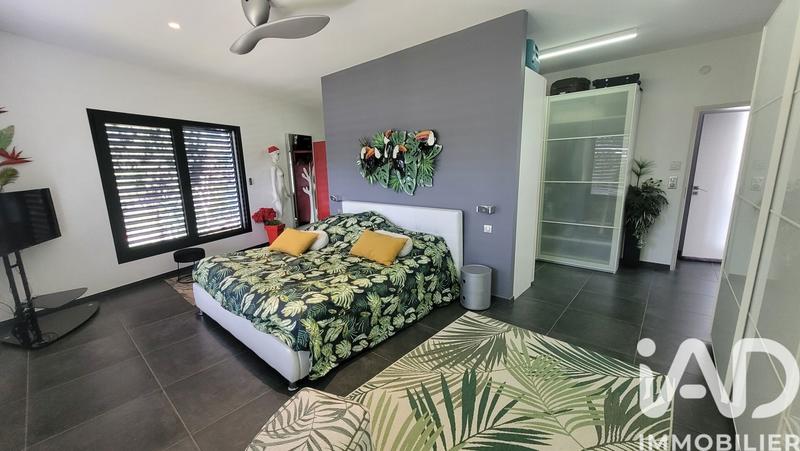 Maison - 187 m² - 5 pièces