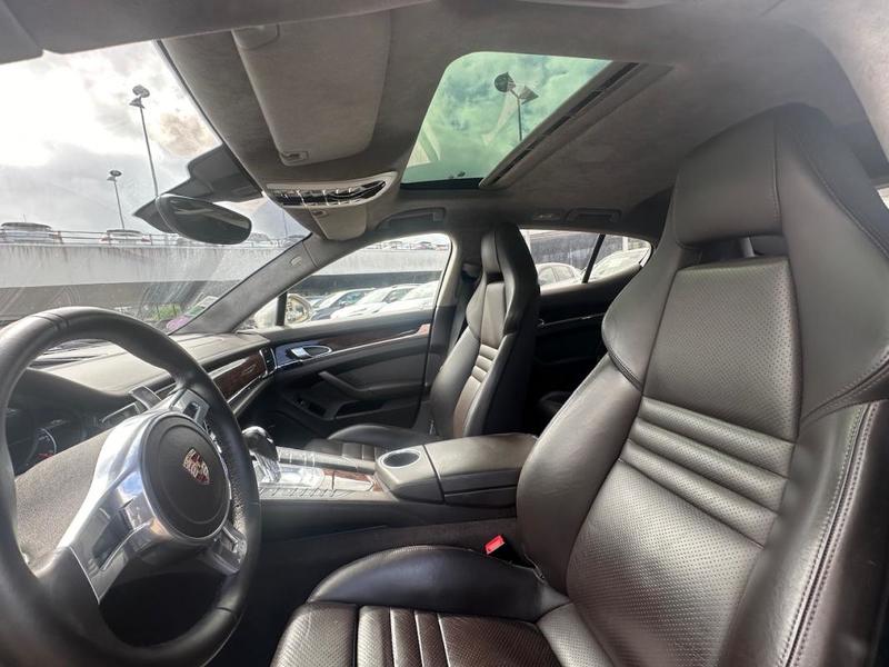 Porsche Panamera 4.8 V8 500 Turbo