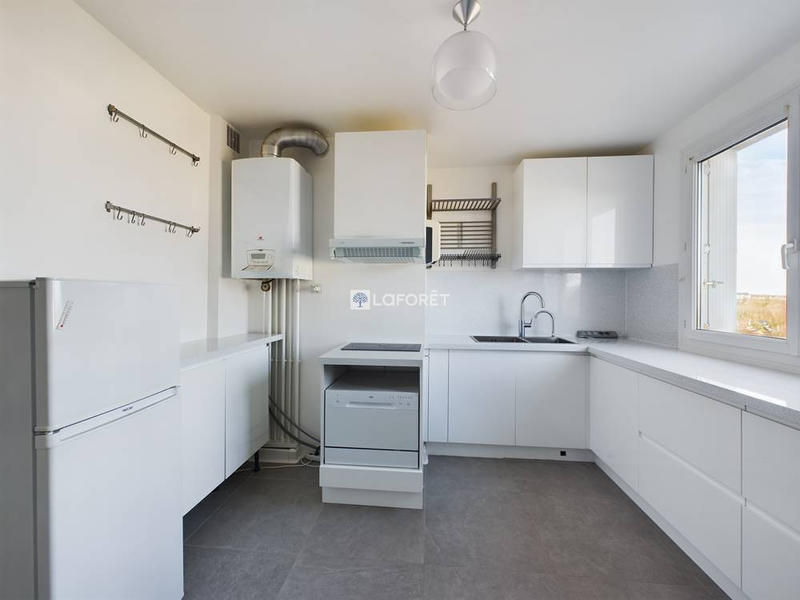 Appartement - 80 m² - 4 pièces