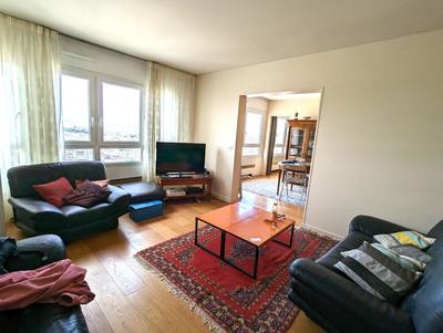 Appartement - 77 m² - 4 pièces