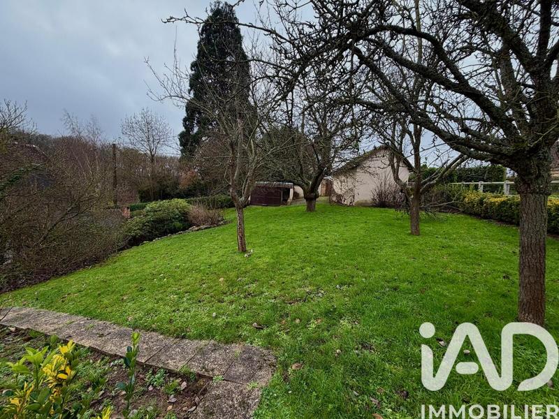 Maison - 222 m² - 7 pièces