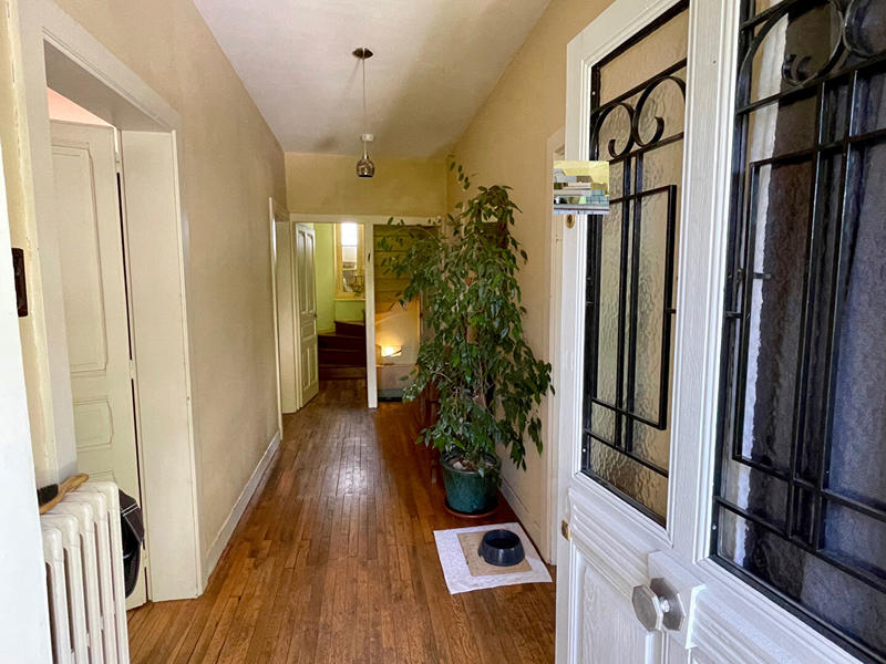 Maison - 213 m² - 8 pièces