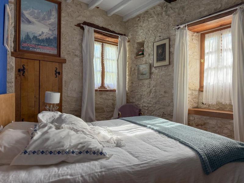 Maison - 363 m² - 10 pièces