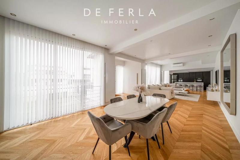 Villa - 130 m² - 8 pièces