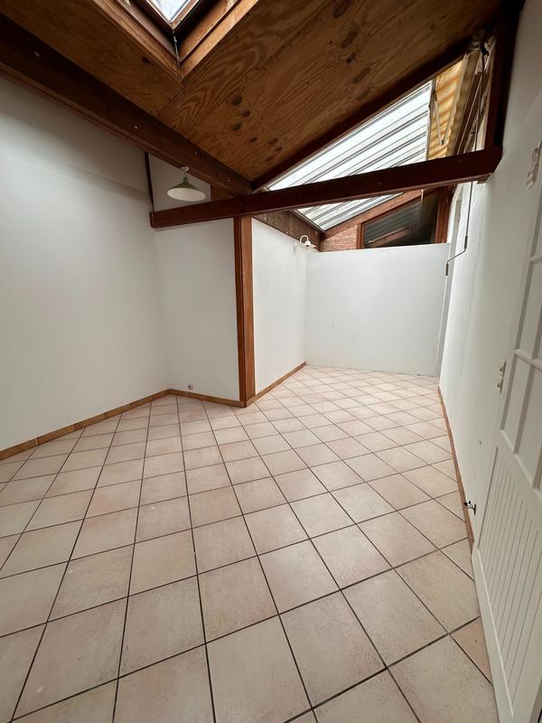 Immeuble - 108 m² - 17 pièces