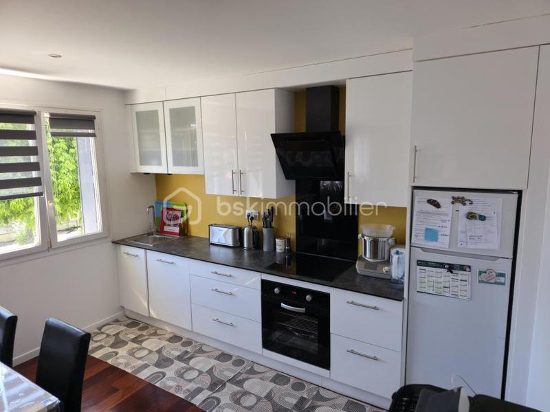 Maison - 185 m² - 7 pièces