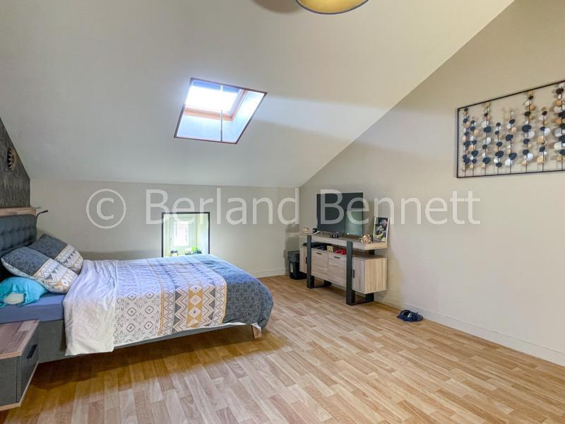 Maison en pierre - 215 m² - 7 pièces