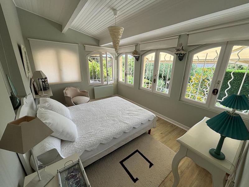 Villa - 166 m² - 7 pièces