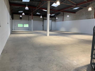 Local d'activité / Entrepôt - 633 m²