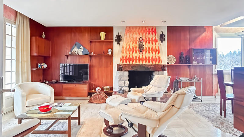 Maison traditionnelle - 193 m² - 7 pièces