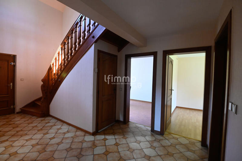 Maison - 194 m² - 8 pièces