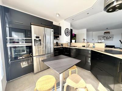 Appartement - 87 m² - 5 pièces