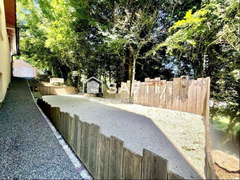 Maison - 161 m² - 7 pièces