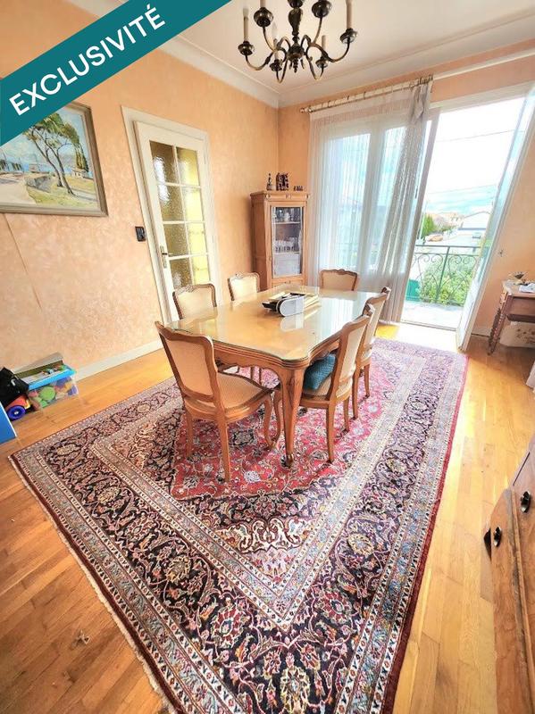 Maison - 243 m² - 7 pièces