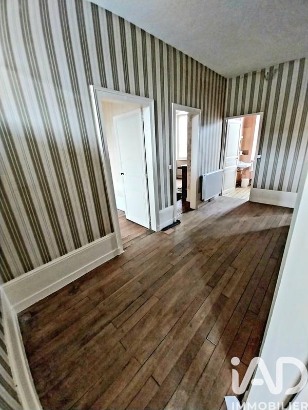 Maison - 181 m² - 7 pièces