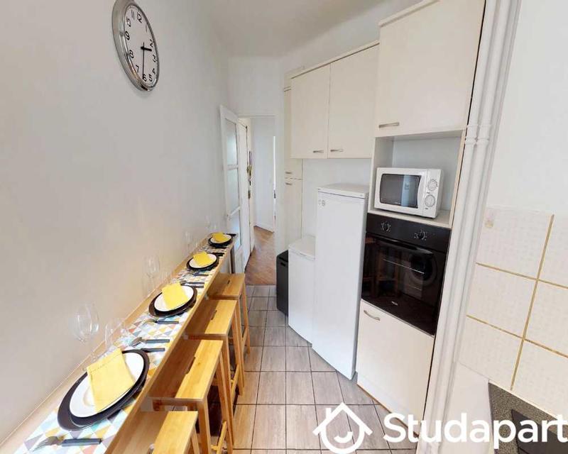 Chambre - 90 m² - 1 pièce