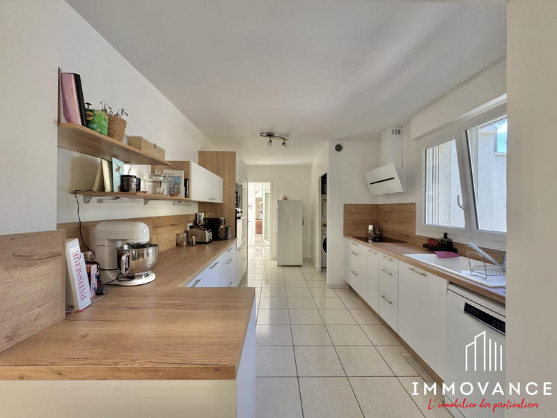 Maison contemporaine - 220 m² - 5 pièces