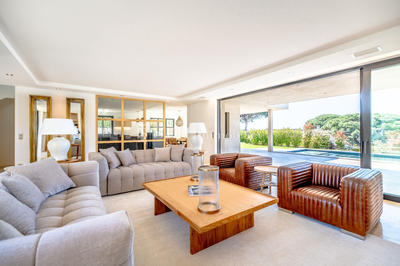 Villa - 370 m² - 6 pièces