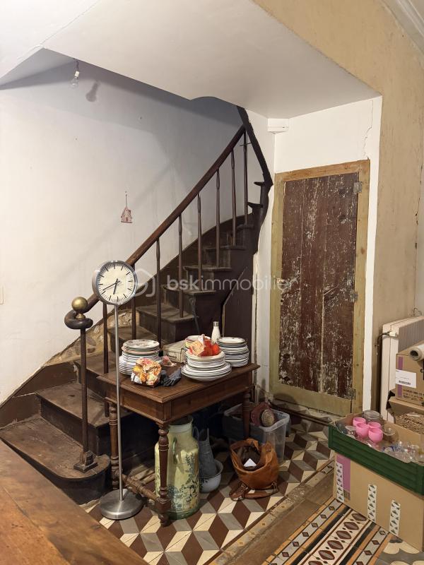 Propriété - 179 m² - 10 pièces