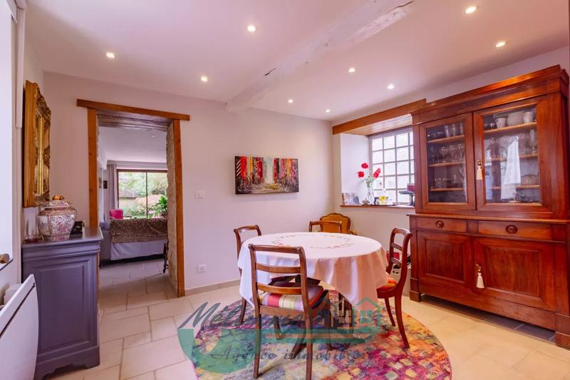 Maison - 128 m² - 7 pièces