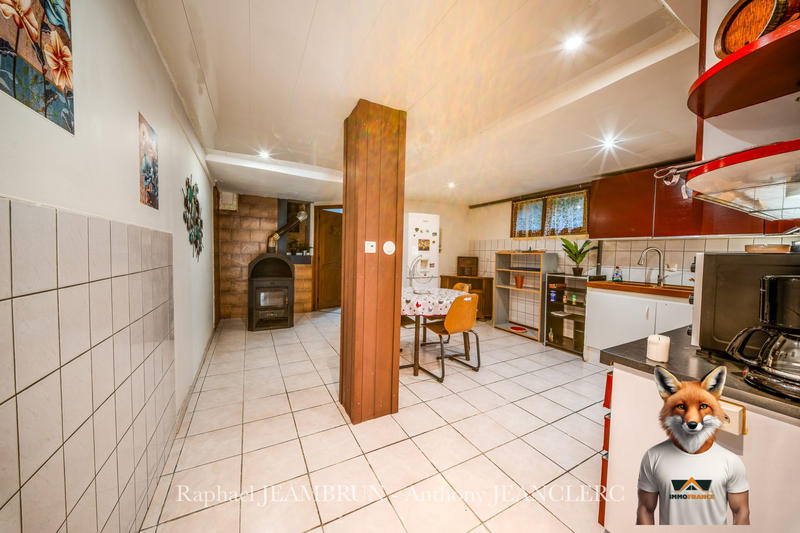 Maison - 346 m² - 15 pièces