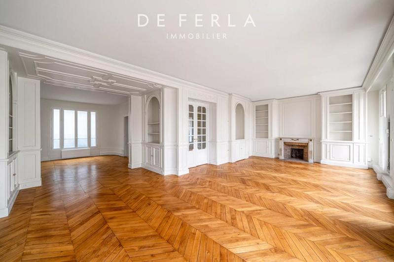 Appartement - 191 m² - 5 pièces