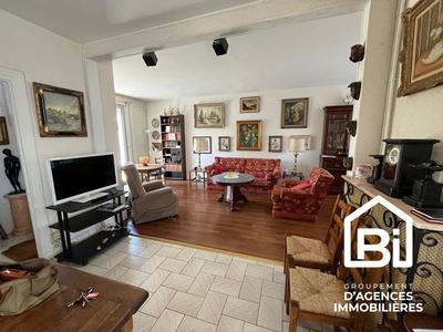 Maison - 121 m² - 5 pièces