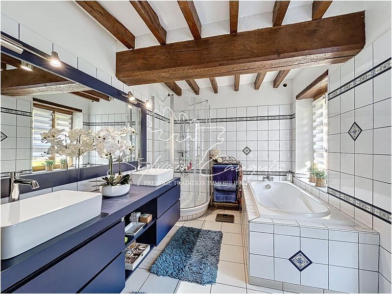 Longère - 237 m² - 9 pièces