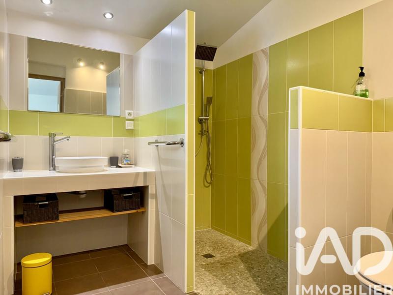 Maison - 216 m² - 9 pièces