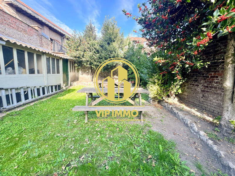 Maison - 180 m² - 6 pièces