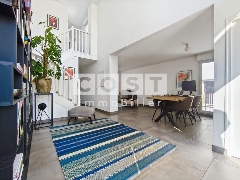 Appartement - 92 m² - 4 pièces