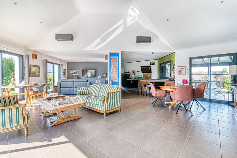 Maison - 156 m² - 6 pièces