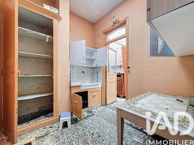 Maison - 203 m² - 10 pièces