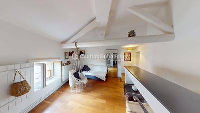 Appartement - 195 m² - 8 pièces