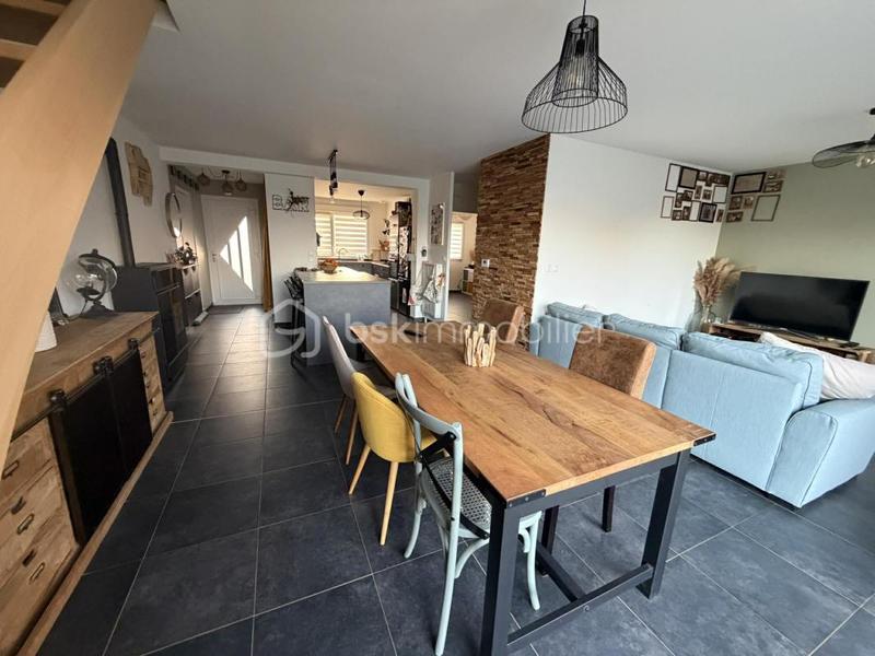 Maison - 102 m² - 5 pièces